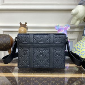 Louis Vuitton Trunk Messenger Taurillon Monogram Leather Louis Vuitton Trunk Messenger Taurillon Monogram Leather