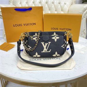 Louis Vuitton Multi Pochette Accessoires Bag Louis Vuitton Multi Pochette Accessoires Bag