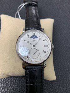Universal Watch Reprint 46 Series Universal Watch Reprint 46 Series