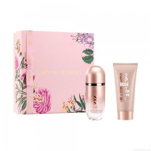 Kit Perfume Carolina Herrera 212 Vip Rosé Feminino Eau de Parfum 80 ml + Loção Corporal 100 ml Kit Perfume Carolina Herrera 212 Vip Rosé Feminino Eau de Parfum 80 ml + Loção Corporal 100 ml