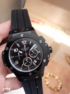 Hublot Men’s Mechanical Wristwatch Hublot Men’s Mechanical Wristwatch