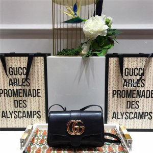 Gucci Arli small shoulder bag (Varied Colors) Gucci Arli small shoulder bag (Varied Colors)