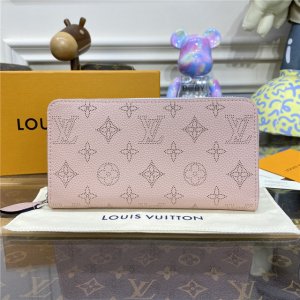 Louis Vuitton Zippy Wallet Mahina Magnolia Louis Vuitton Zippy Wallet Mahina Magnolia