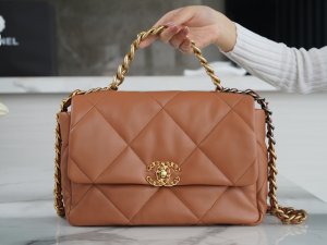 CHANEL 19 LARGE HANDBAG CHANEL 19 LARGE HANDBAG