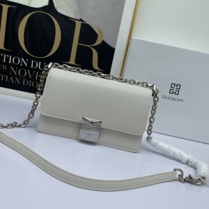 Givenchy Crossbody Bag white Givenchy Crossbody Bag white