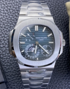 Patek Philippe 5712GR Series – “King of Steel” Watch Patek Philippe 5712GR Series – “King of Steel” Watch