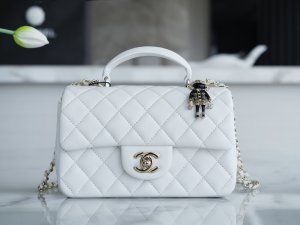 CHANEL HANDBAG white CHANEL HANDBAG white