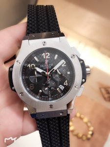 Hublot Men’s Mechanical Wristwatch Hublot Men’s Mechanical Wristwatch