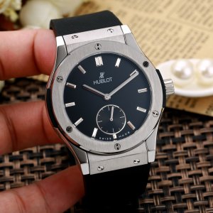 Hublot Men’s Mechanical Wristwatch Hublot Men’s Mechanical Wristwatch