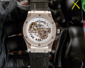 HUBLOT Mechanical Men’s Watch HUBLOT Mechanical Men’s Watch