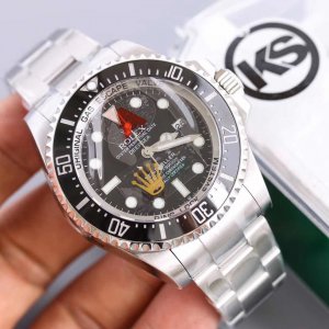 The Rolex Submariner Gradient Blue Ghost King 126660 The Rolex Submariner Gradient Blue Ghost King 126660
