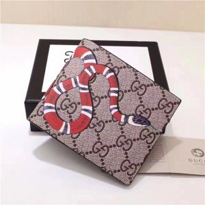 Gucci Snake Print GG Supreme Wallet Gucci Snake Print GG Supreme Wallet