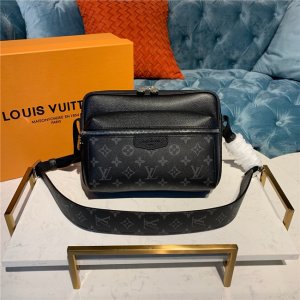 Louis Vuitton Outdoor Messenger Bag Black Louis Vuitton Outdoor Messenger Bag Black