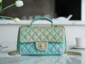 CHANEL HANDBAG gradient green CHANEL HANDBAG gradient green