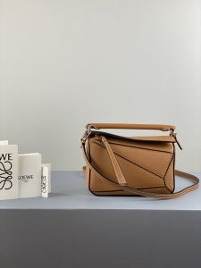 LOEWE HANDBAG brown LOEWE HANDBAG brown