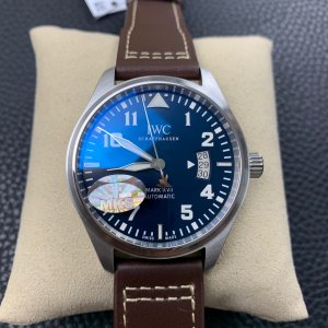 Universal Pilot 41 Series Bronze Spitfire Fighter Universal Pilot 41 Series Bronze Spitfire Fighter