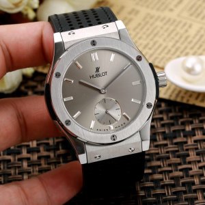 Hublot Men’s Mechanical Wristwatch Hublot Men’s Mechanical Wristwatch