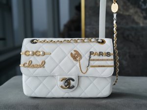 Chanel HANDBAG white Chanel HANDBAG white