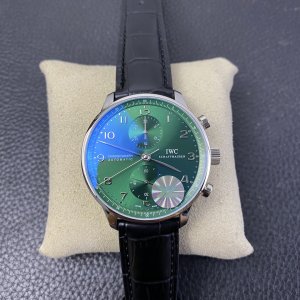 Universal Portugal 42 Series Mechanical Watch Universal Portugal 42 Series Mechanical Watch