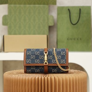 GUCCI JACKIE 1961 CHAIN WALLET GUCCI JACKIE 1961 CHAIN WALLET