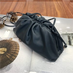 Bottega Veneta The Pouch 20 (Varied Colors) Bottega Veneta The Pouch 20 (Varied Colors)