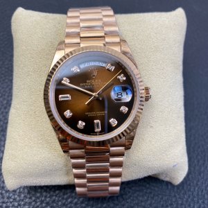 Rolex Datejust 36 Series, Sunday Diary Prestigious Edition Rolex Datejust 36 Series, Sunday Diary Prestigious Edition