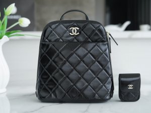 CHANEL HANDBAG black CHANEL HANDBAG black