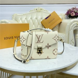 Louis Vuitton Pochette Metis Louis Vuitton Pochette Metis