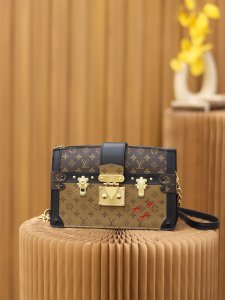 LOUIS VUITTON HANDBAG monogram LOUIS VUITTON HANDBAG monogram