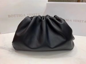 Bottega Veneta The Pouch 40 Black Replica Bottega Veneta The Pouch 40 Black Replica