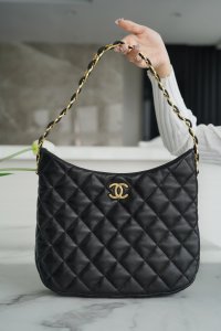 CHANEL HANDBAG black CHANEL HANDBAG black
