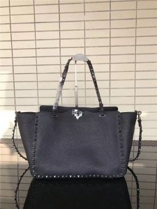 Valentino Rockstud Rolling Black with Black stones Valentino Rockstud Rolling Black with Black stones