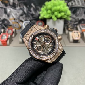 Hublot BIG BANG series wristwatch Hublot BIG BANG series wristwatch