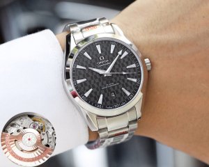 Omega Seamaster Series 8215 Automatic Mechanical Men’s Watch Omega Seamaster Series 8215 Automatic Mechanical Men’s Watch