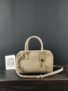 LOEWE HANDBAG Miller Beige LOEWE HANDBAG Miller Beige