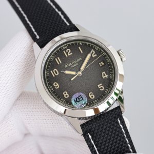 Patek Philippe Calatrava Ref.5226G-001 Watch Patek Philippe Calatrava Ref.5226G-001 Watch