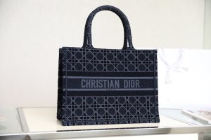 CHRISTIAN DIOR Embroidered Velvet Cannage Large Book Tote CHRISTIAN DIOR Embroidered Velvet Cannage Large Book Tote