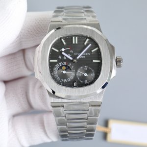 Patek Philippe Nautilus 5712/1A-001 Multi-function Watch Patek Philippe Nautilus 5712/1A-001 Multi-function Watch