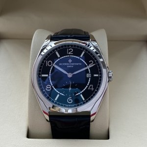 Vacheron Constantin Quai de l’Ile Collection Men’s Luxury Watch Vacheron Constantin Quai de l’Ile Collection Men’s Luxury Watch