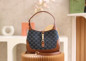 GUCCI JACKIE 1961 MINI SHOULDER BAG GUCCI JACKIE 1961 MINI SHOULDER BAG
