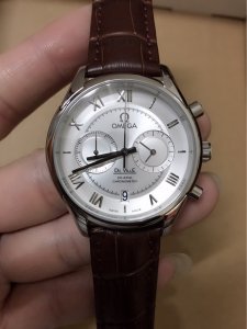 Omega De Ville Series Automatic Co-Axial Chronometer Men’s Watch Omega De Ville Series Automatic Co-Axial Chronometer Men’s Watch