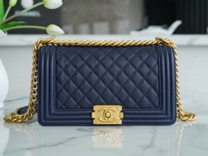 CHANEL HANDBAG Deep blue CHANEL HANDBAG Deep blue