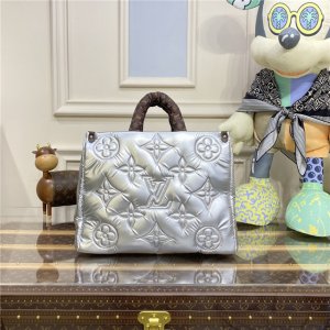 Louis Vuitton OnTheGo GM Silver Louis Vuitton OnTheGo GM Silver