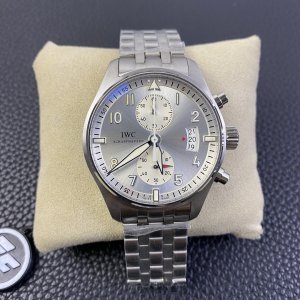 Universal Pilot 43 Series Spitfire Fighter Universal Pilot 43 Series Spitfire Fighter