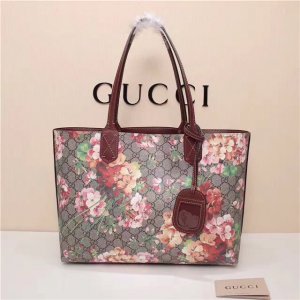 Gucci Reversible GG Blooms Leather Tote Gucci Reversible GG Blooms Leather Tote