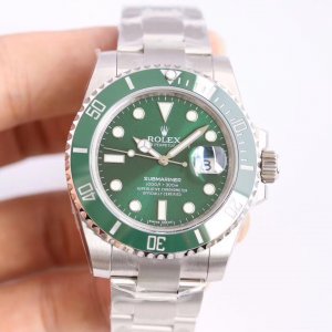 The Rolex Submariner series, black and green water ghost. The Rolex Submariner series, black and green water ghost.