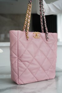 CHANEL HANDBAG pink CHANEL HANDBAG pink