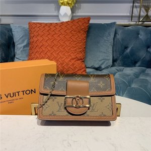 Louis Vuitton Dauphine Chain Wallet Louis Vuitton Dauphine Chain Wallet