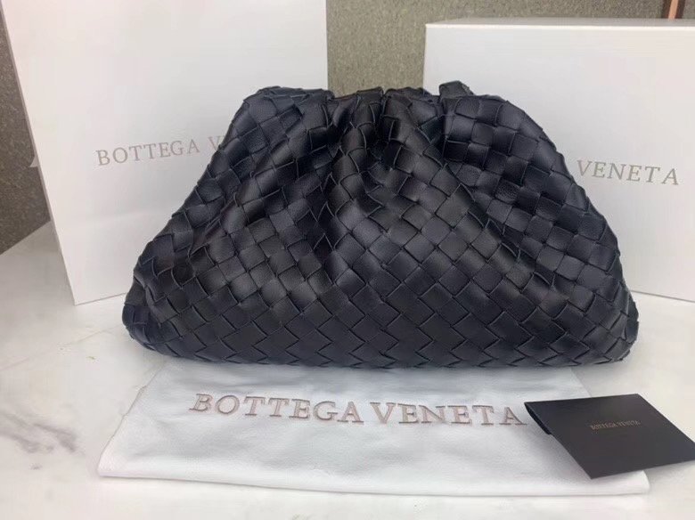 Bottega Veneta The Pouch 40 Woven Black Bottega Veneta The Pouch 40 Woven Black