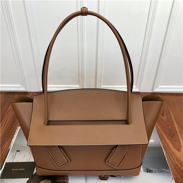 Bottega Veneta Arco 48 Bag Wood French Calf Bottega Veneta Arco 48 Bag Wood French Calf